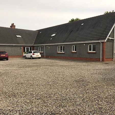 Bwthyn Rhosyn Bed and Breakfast Llannon Exteriör bild